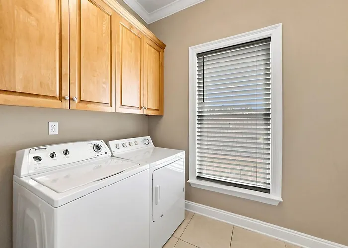Eagles Nest Krusty Crab Sleeps 20 Bay View Dogs Ok Gulf Shores