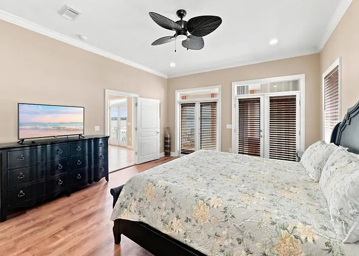 Eagles Nest Krusty Crab Sleeps 20 Bay View Dogs Ok Country house Gulf Shores