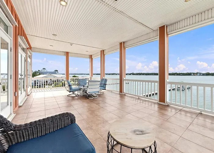 Country house Eagles Nest Krusty Crab Sleeps 20 Bay View Dogs Ok Gulf Shores