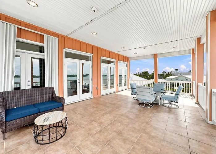 Eagles Nest Krusty Crab Sleeps 20 Bay View Dogs Ok Country house