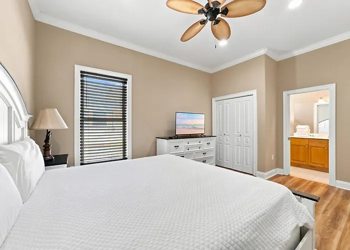 Eagles Nest Krusty Crab Sleeps 20 Bay View Dogs Ok *