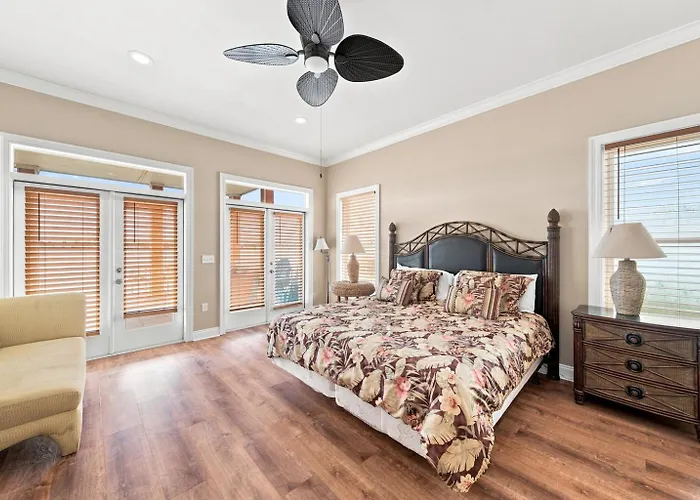 Country house Eagles Nest Krusty Crab Sleeps 20 Bay View Dogs Ok Gulf Shores