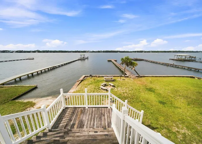 Eagles Nest Krusty Crab Sleeps 20 Bay View Dogs Ok Gulf Shores