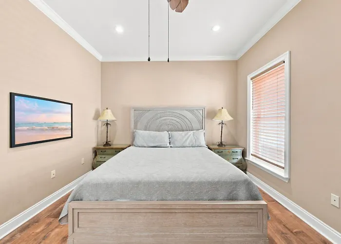 Eagles Nest Krusty Crab Sleeps 20 Bay View Dogs Ok *