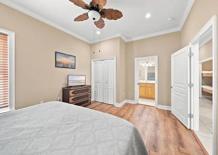 Eagles Nest Krusty Crab Sleeps 20 Bay View Dogs Ok Country house Gulf Shores